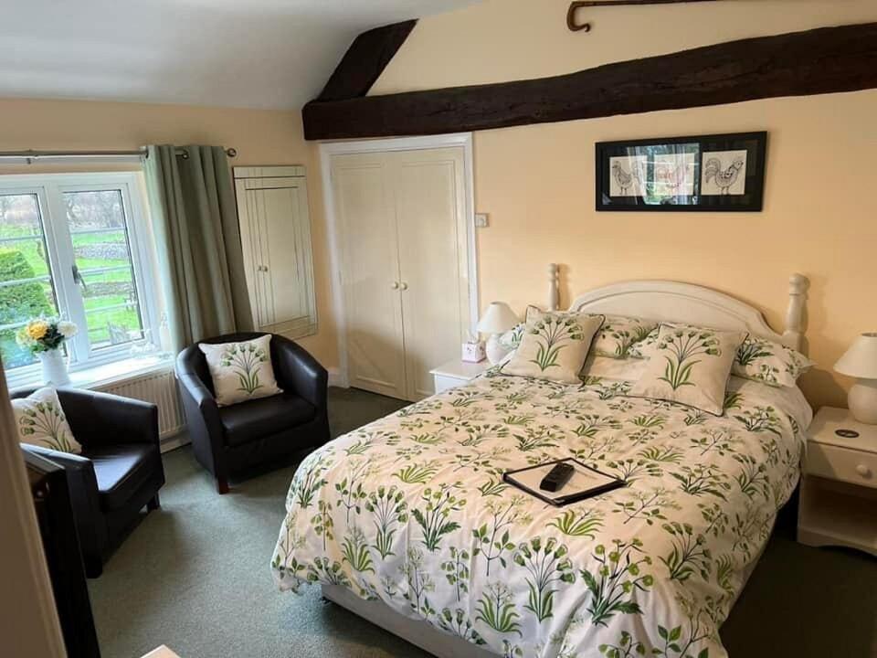 Dunscar Farm Bed & Breakfast Castleton  Exteriör bild
