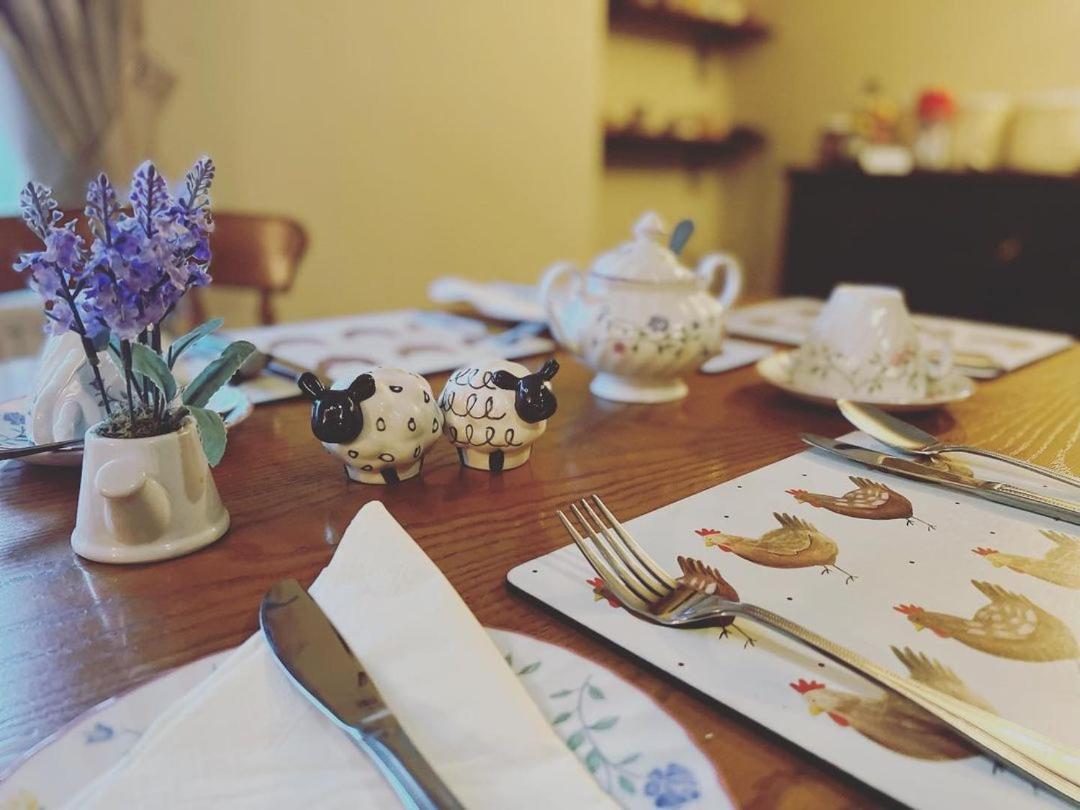 Dunscar Farm Bed & Breakfast Castleton  Exteriör bild